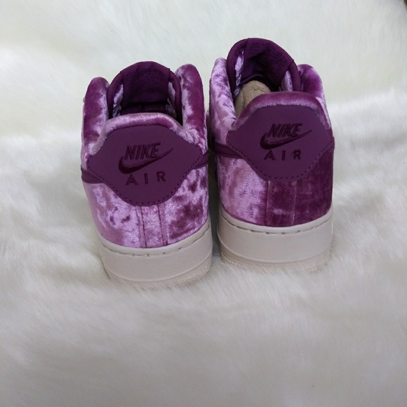 New Nike Velvet Air Force 1 LV8  Sneakers - Picture 5 of 8